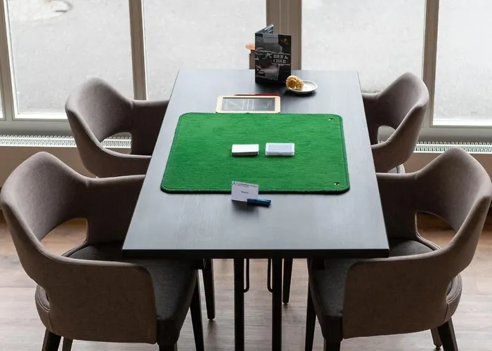 Victoria Lauberhorn Wengen, A Faern Collection