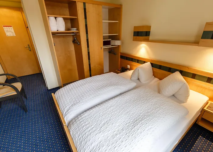 Victoria Lauberhorn Wengen, A Faern Collection