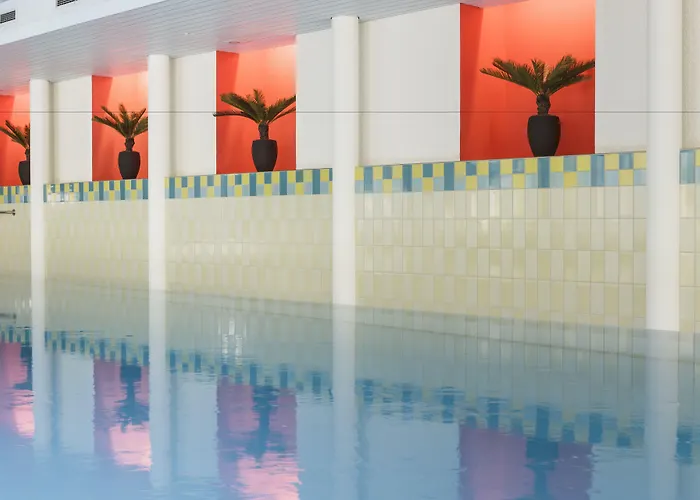 Victoria Lauberhorn Wengen, A Faern Collection