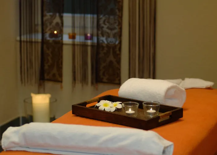 Victoria Lauberhorn Wengen, A Faern Collection