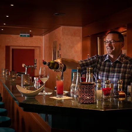 Victoria Lauberhorn Wengen, A Faern Collection